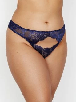 Fredericks Of Hollywood Laura Floral Lace Thong Thongs & Tangas