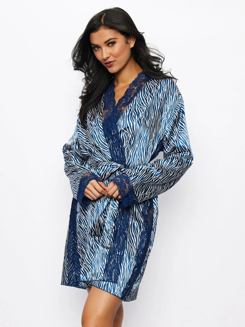 Fredericks Of Hollywood Aspen Mae Satin And Lace Robe Lingerie 1 Fredericks Of Hollywood Aspen Mae Satin And Lace Robe Lingerie