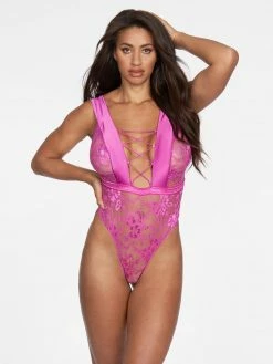 Fredericks Of Hollywood Belle Lucia Plunge Teddy Lingerie