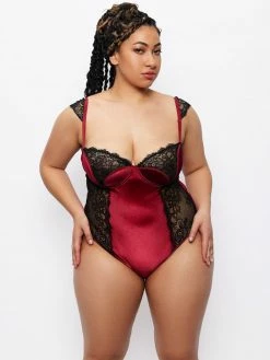 Fredericks Of Hollywood Georgine Velvet And Lace Teddy